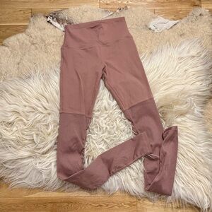 Alo Yoga Scrunch Leggings Rosewood